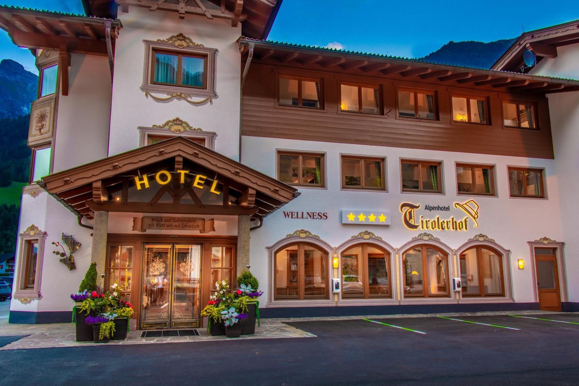 Alpenhotel Tirolerhof Neustift im Stubaital Exterior photo