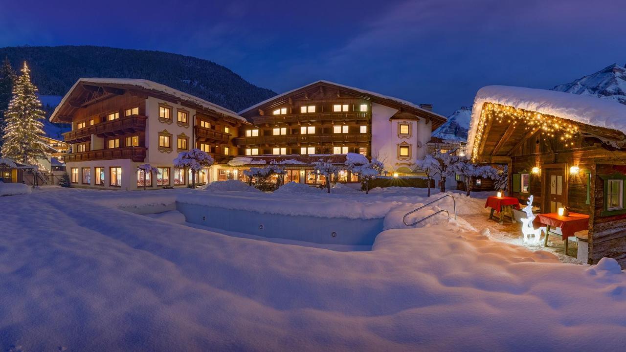 Alpenhotel Tirolerhof Neustift im Stubaital Exterior photo